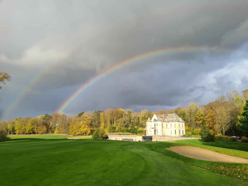 Villarceaux sous arc en ciel